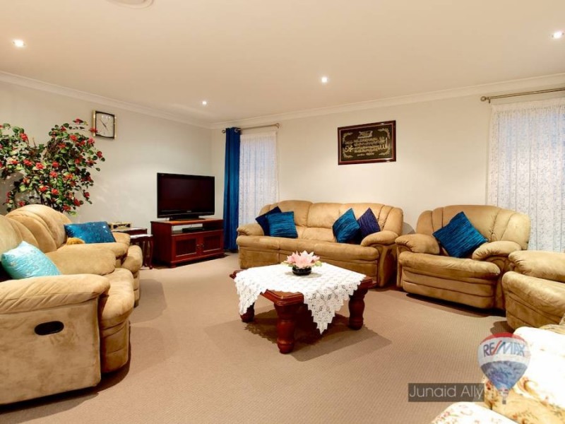 15 Hatia Place, Kuraby QLD 4112