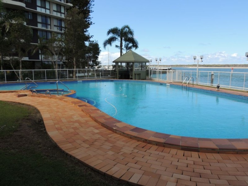 5 Bayview Street, Runaway Bay QLD 4216