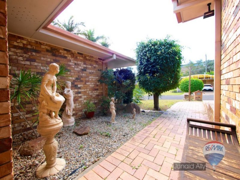 5 Taft Court, Stretton QLD 4116