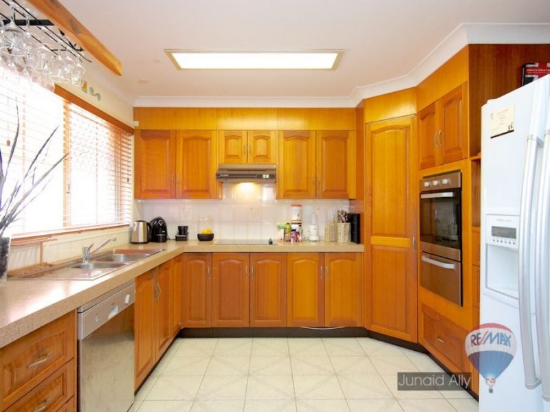 5 Taft Court, Stretton QLD 4116