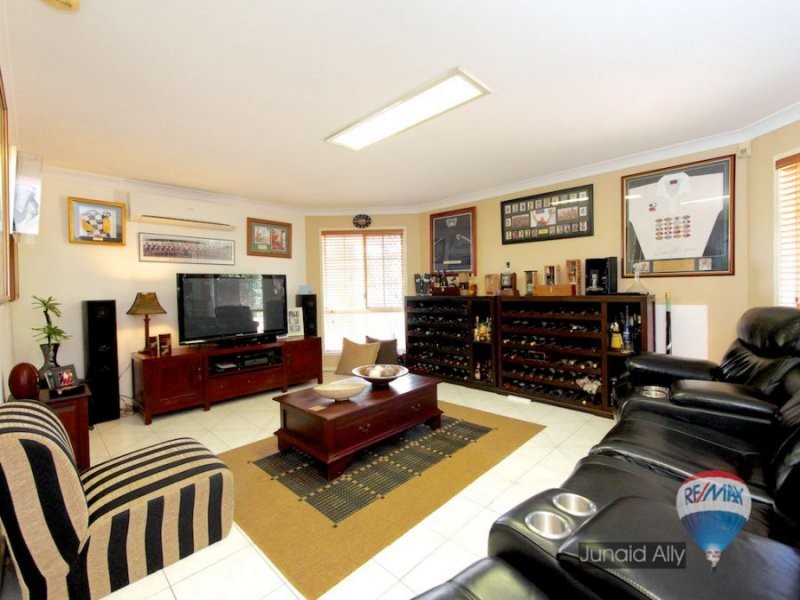 5 Taft Court, Stretton QLD 4116