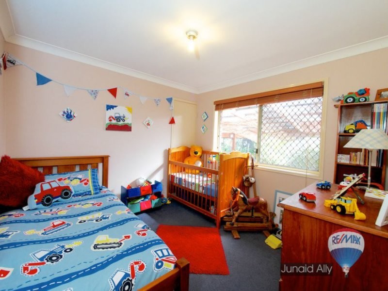 5 Taft Court, Stretton QLD 4116