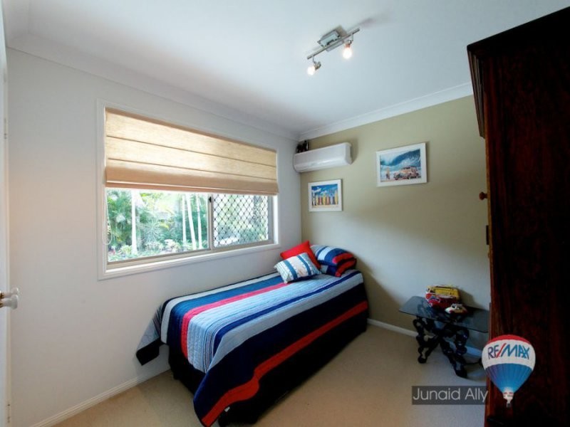 102 Passerine Drive, Rochedale South QLD 4123