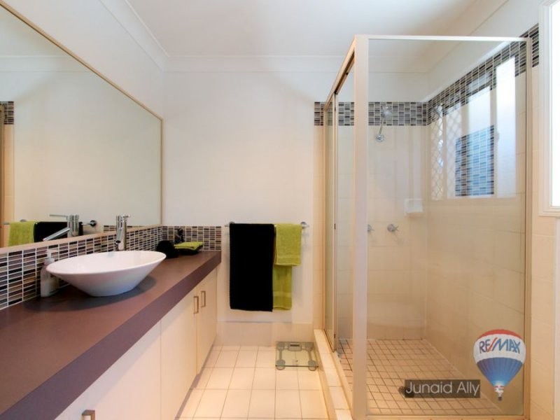 102 Passerine Drive, Rochedale South QLD 4123