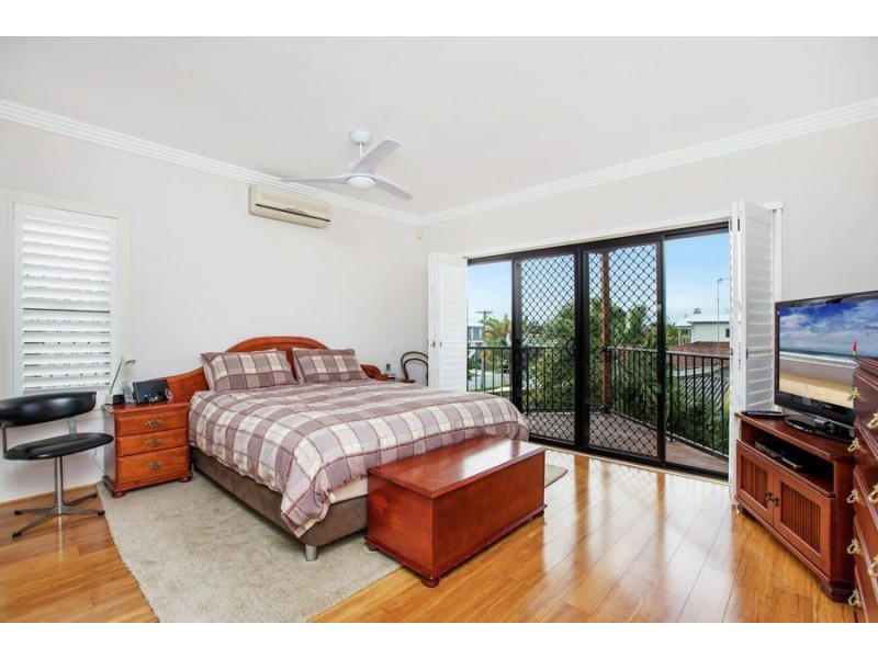 Paradise Point QLD 4216