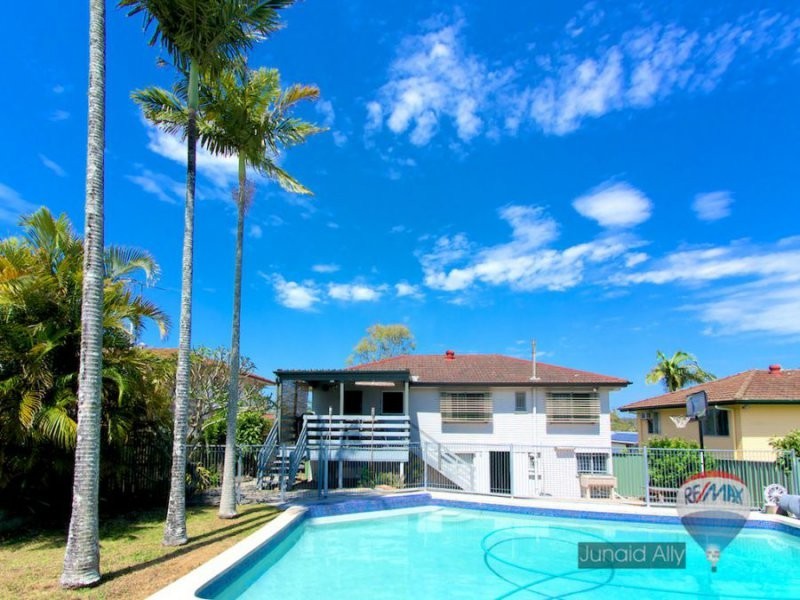 18 Trevelloe Street, Rochedale South QLD 4123