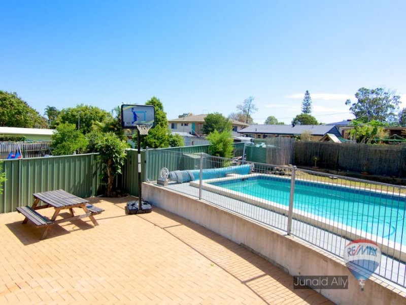 18 Trevelloe Street, Rochedale South QLD 4123