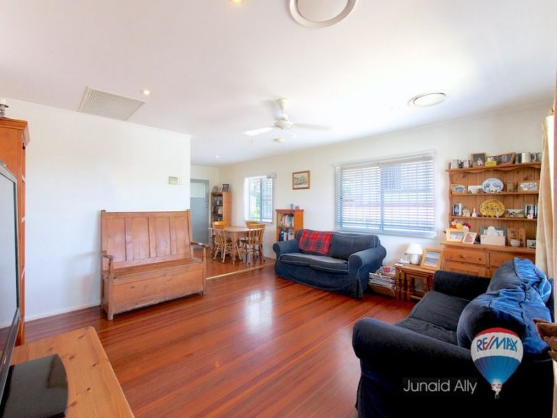 18 Trevelloe Street, Rochedale South QLD 4123