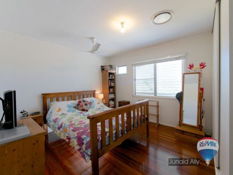 18 Trevelloe Street, Rochedale South QLD 4123