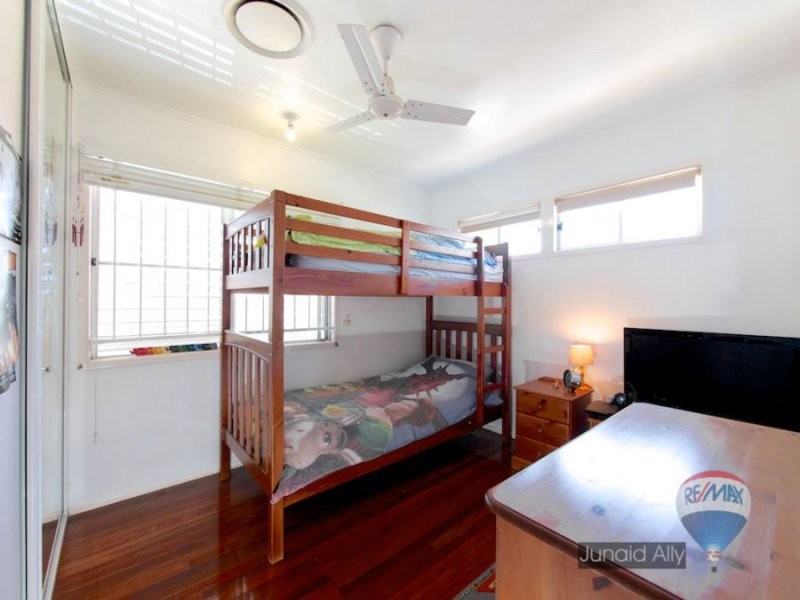 18 Trevelloe Street, Rochedale South QLD 4123