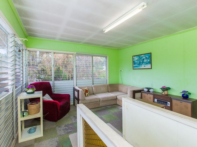 70 Dunrod Street, Holland Park West QLD 4121