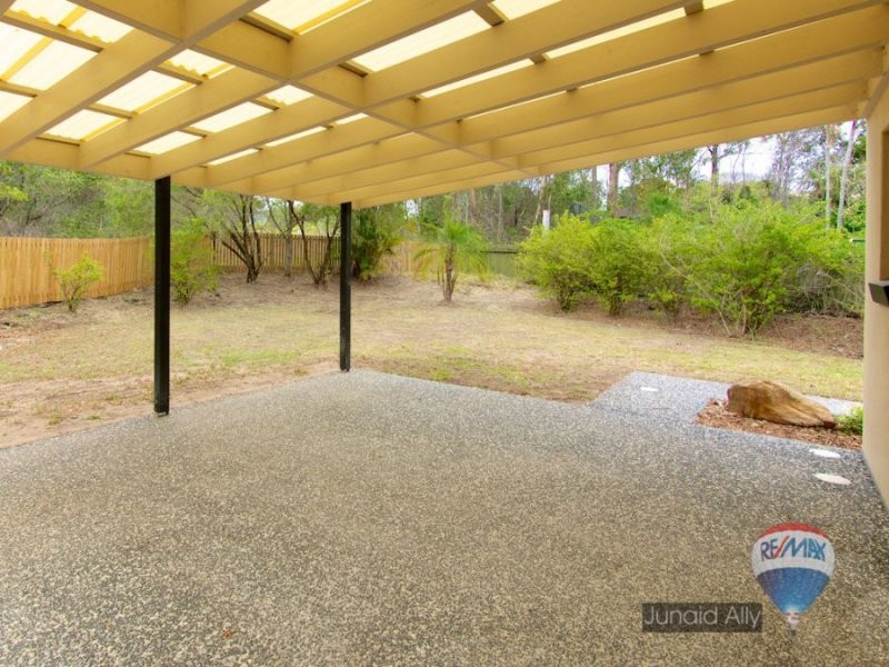 16 Jacaranda Place, Eight Mile Plains QLD 4113