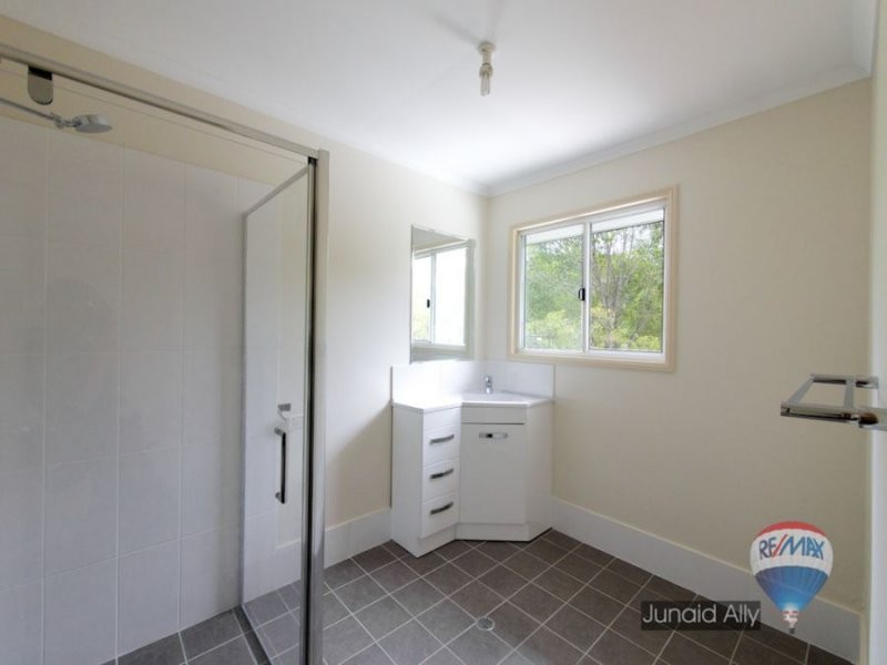 16 Jacaranda Place, Eight Mile Plains QLD 4113