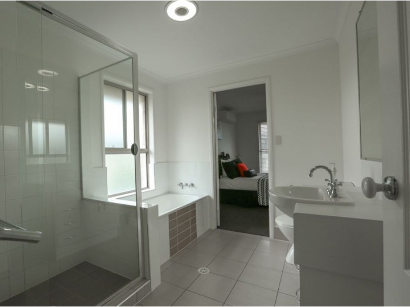 5 Caribbea Street, Kuraby QLD 4112