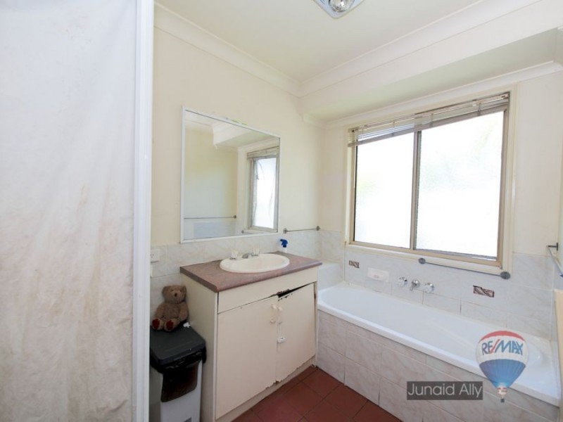 17 Benbek Circuit, Sunnybank Hills QLD 4109