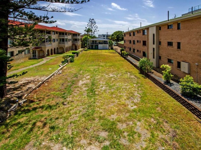 502 Marine Parade, Biggera Waters QLD 4216