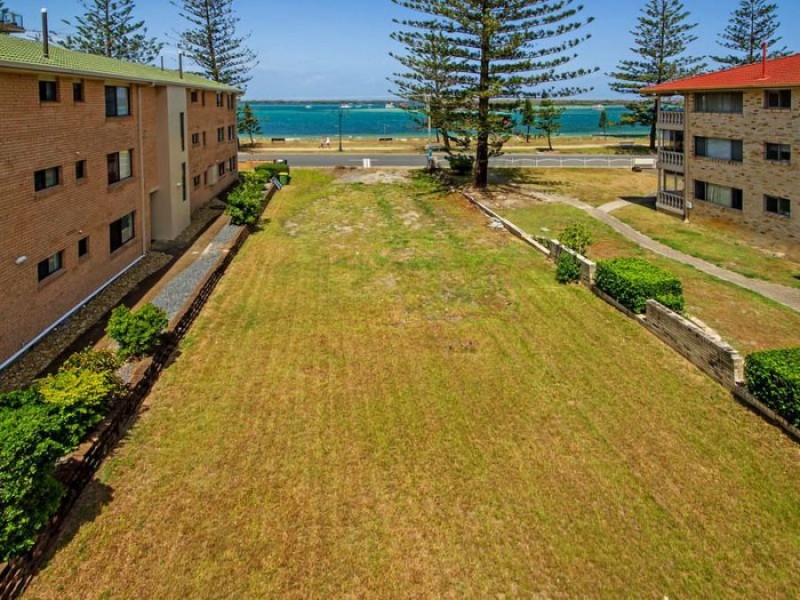 502 Marine Parade, Biggera Waters QLD 4216