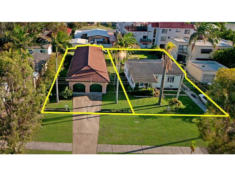 48 & 50 Falkinder Avenue, Paradise Point QLD 4216