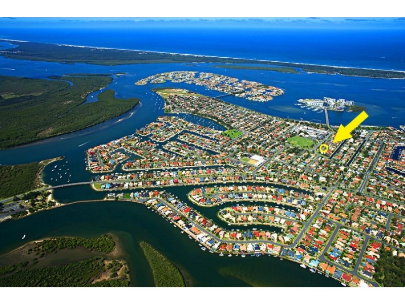 48 & 50 Falkinder Avenue, Paradise Point QLD 4216