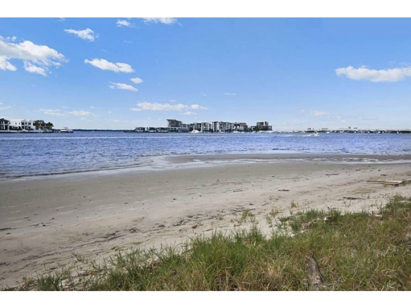 48 & 50 Falkinder Avenue, Paradise Point QLD 4216