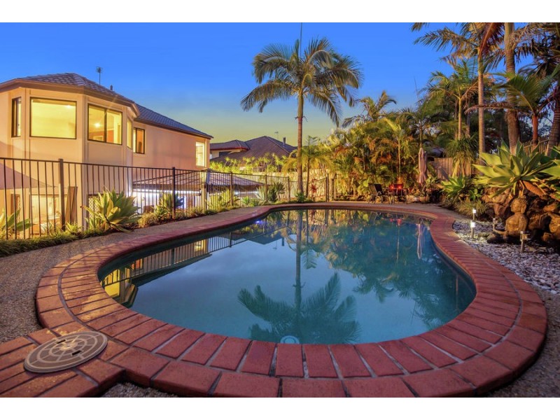 17 CHICHESTER DRIVE, Arundel QLD 4214