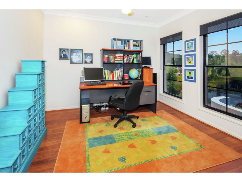 17 CHICHESTER DRIVE, Arundel QLD 4214