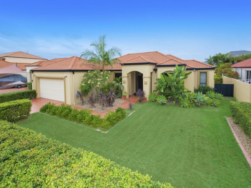 12 Dallow Crescent, Helensvale QLD 4212