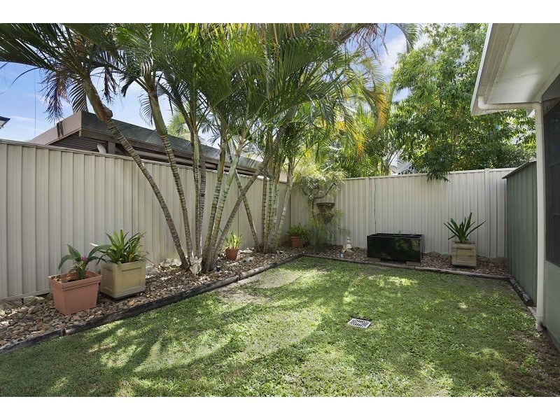 1/7 Mallard Avenue, Paradise Point QLD 4216