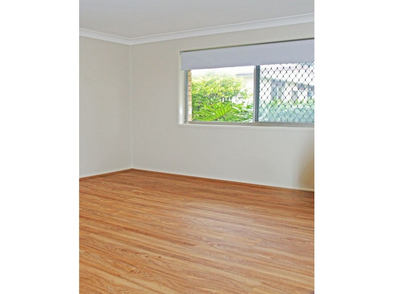 48 Falkinder Ave, Paradise Point QLD 4216