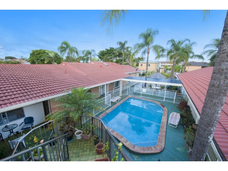 1/40 Imperial Parade, Labrador QLD 4215