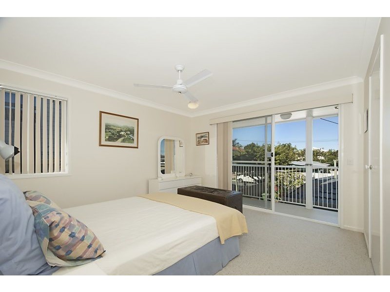 2/7 Mallard Avenue, Paradise Point QLD 4216