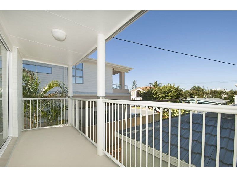 2/7 Mallard Avenue, Paradise Point QLD 4216