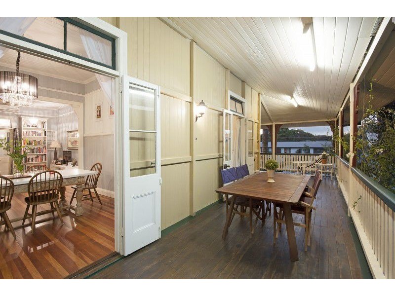 9 Dunnes, Hope Island QLD 4212