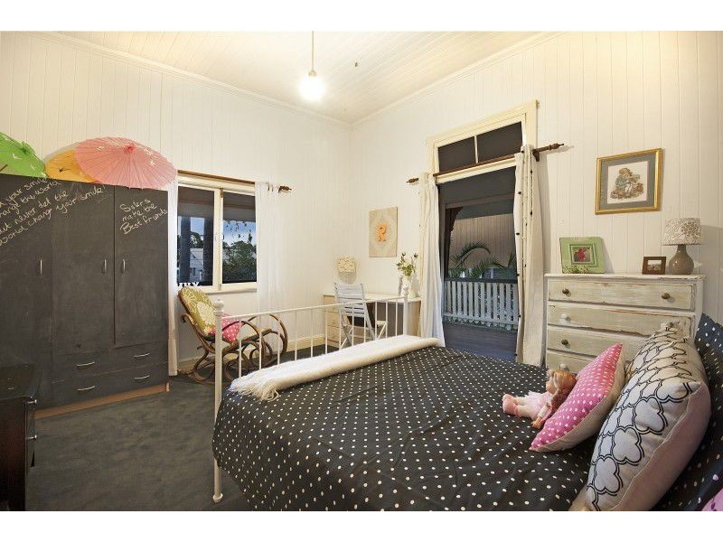 9 Dunnes, Hope Island QLD 4212