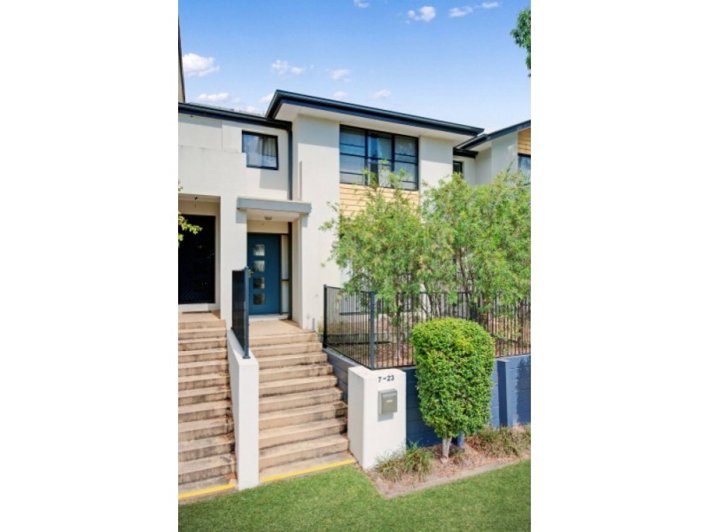 7/23 Park Esplanade, Coomera QLD 4209