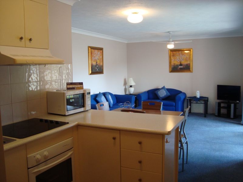 103-105 Frank Street, Labrador QLD 4215