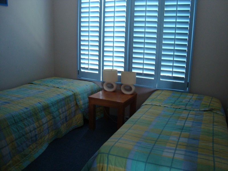 103-105 Frank Street, Labrador QLD 4215