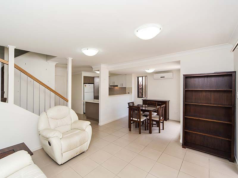 14/8 Charnwood St, Sunnybank Hills QLD 4109