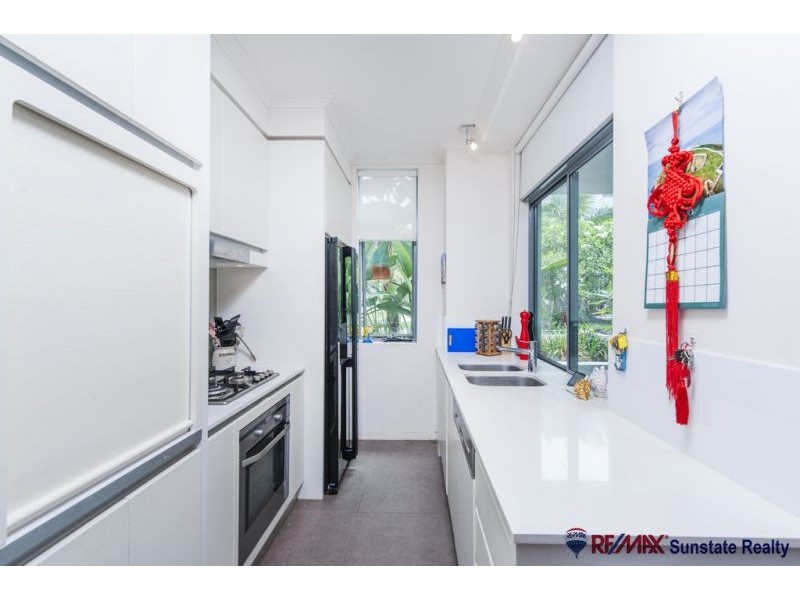 28 Bayview Street, Runaway Bay QLD 4216