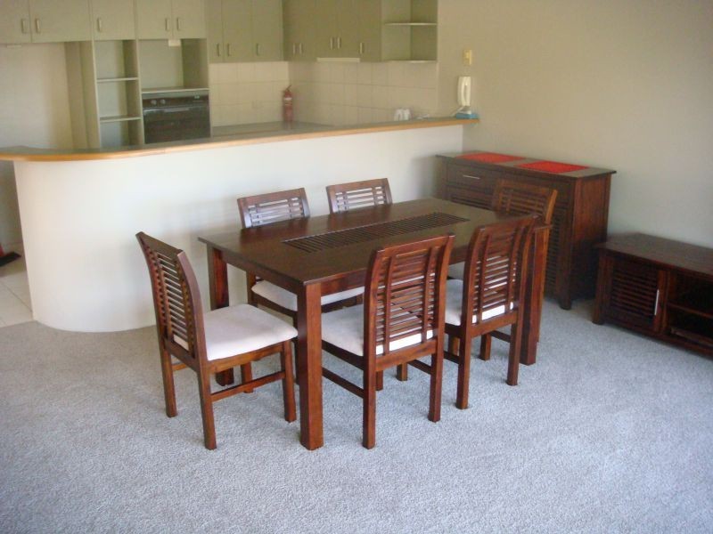 6b The Esplanade, Paradise Point QLD 4216