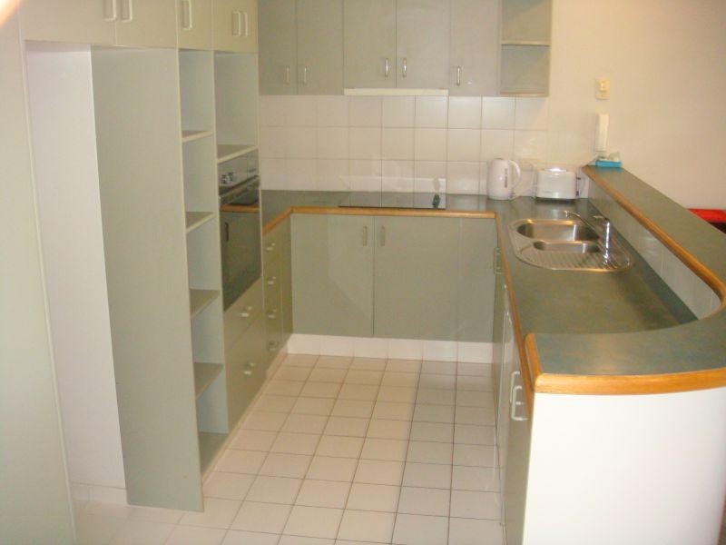 6b The Esplanade, Paradise Point QLD 4216