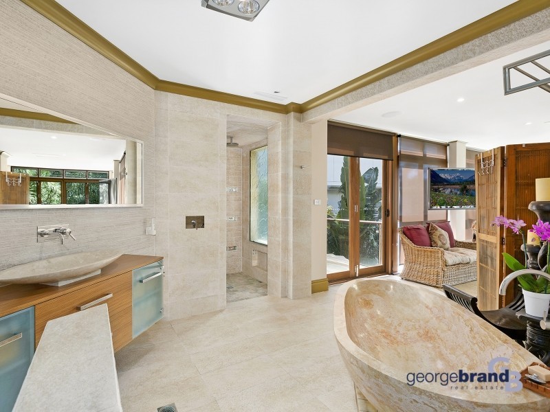 113  Hillside Road, Avoca Beach NSW 2251