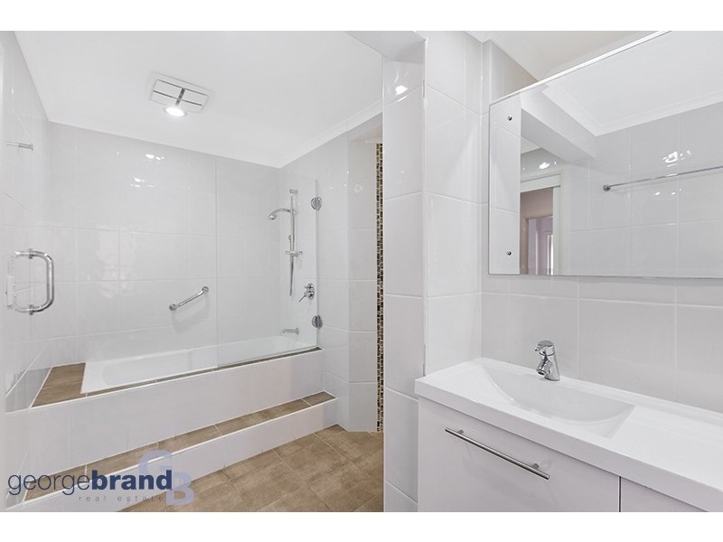 2/8 Ascot Ave, Avoca Beach NSW 2251