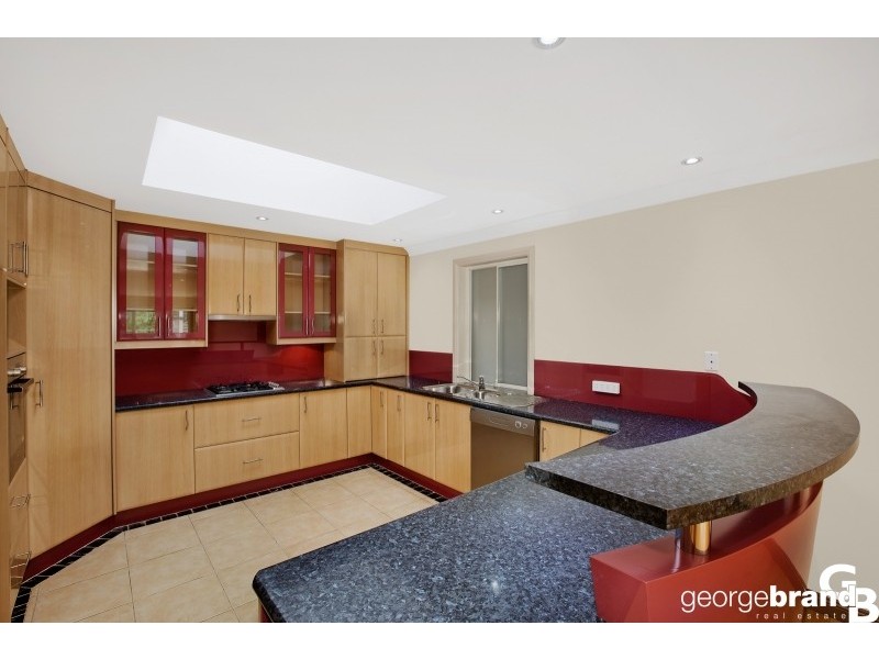 240 The Round Dr, Avoca Beach NSW 2251