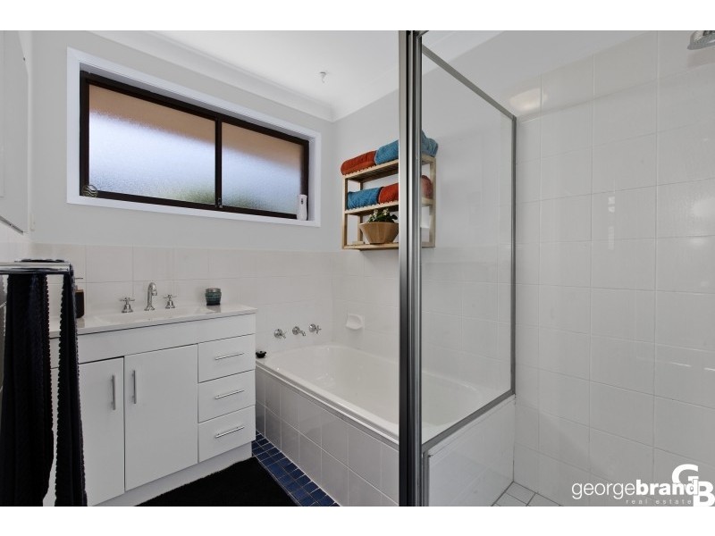 22 Hillcrest Road, Empire Bay NSW 2257