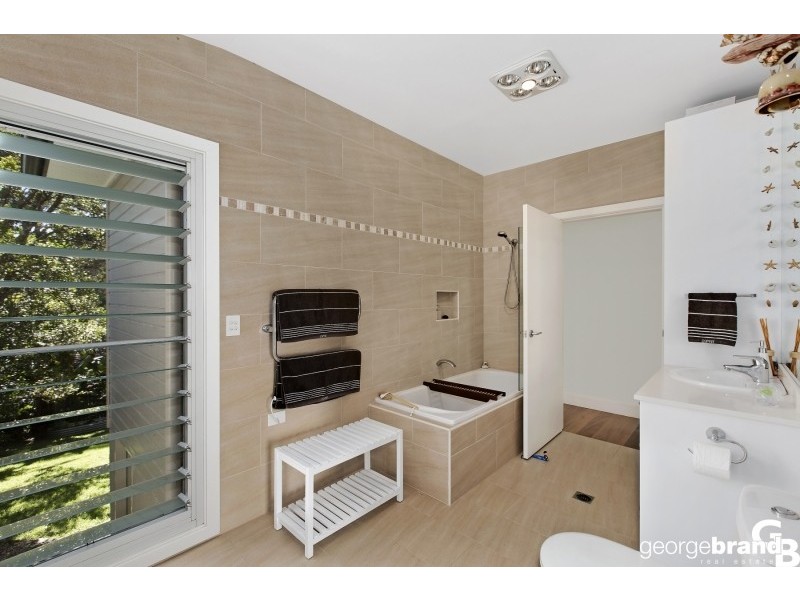 53  The Round Drive, Avoca Beach NSW 2251