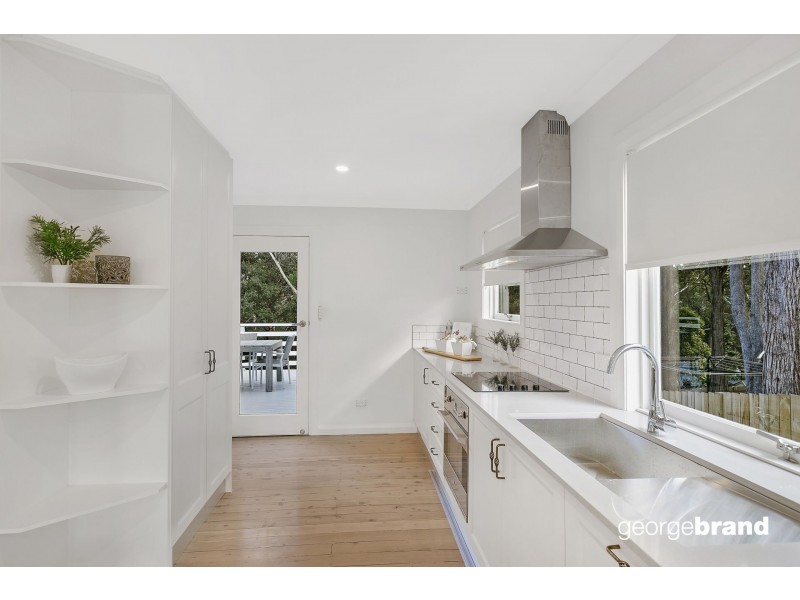 13 Peel Street, Avoca Beach NSW 2251