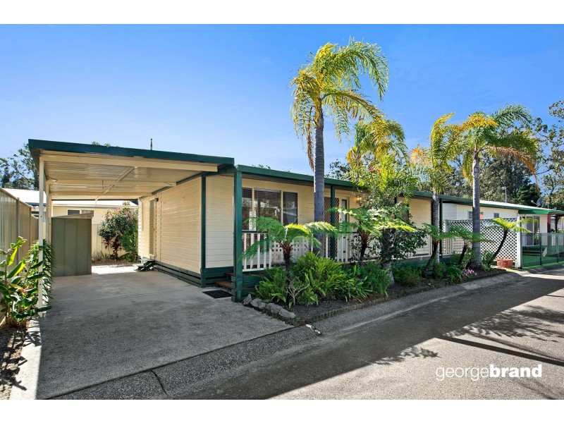 18 Sixth Avenue, Green Point NSW 2251