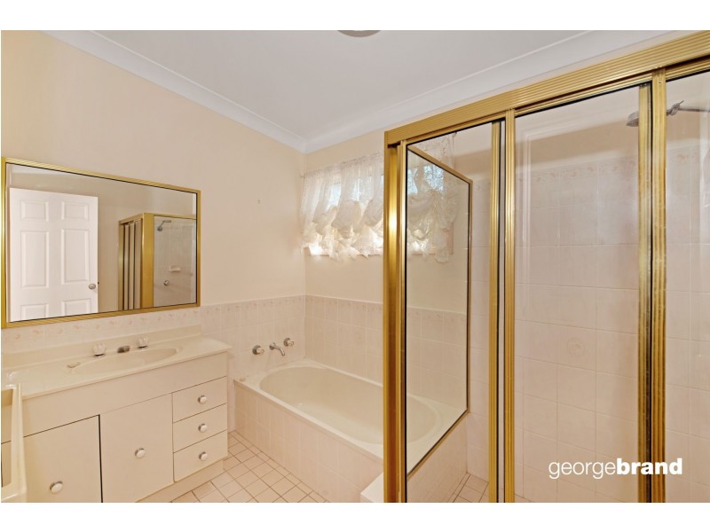 18 Sixth Avenue, Green Point NSW 2251