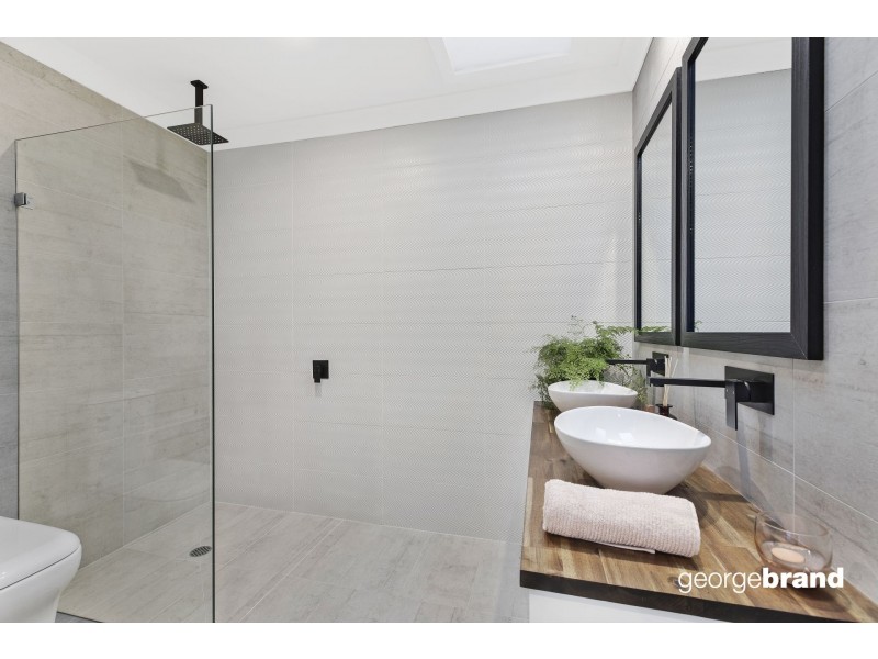 11 Chico Street, Copacabana NSW 2251